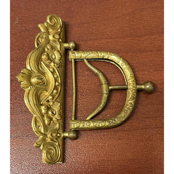 Antique Victorian Gold Tone Floral Belt Buckle - Picture 1 of 3